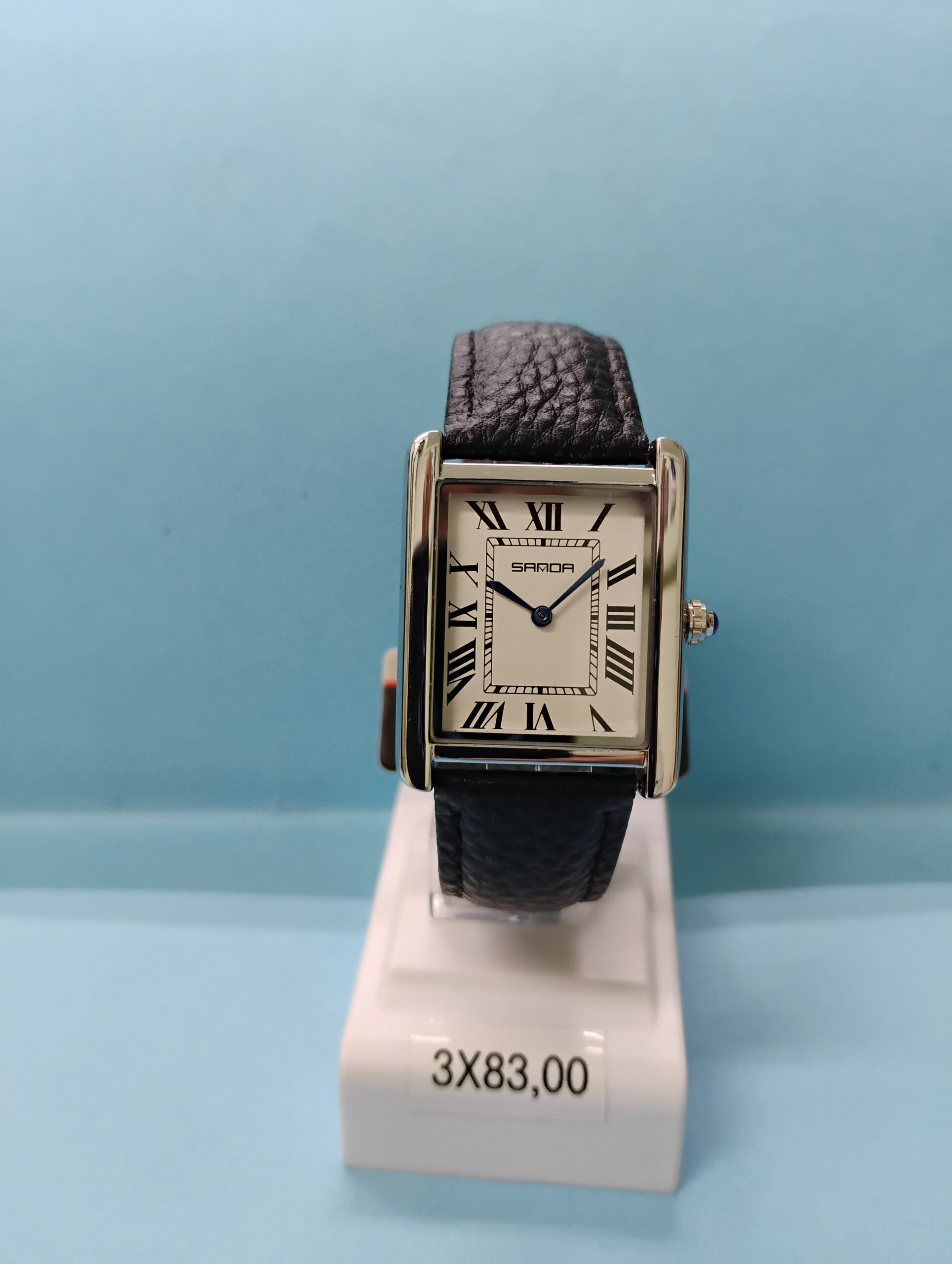 Relógio tipo Cartier unisex
